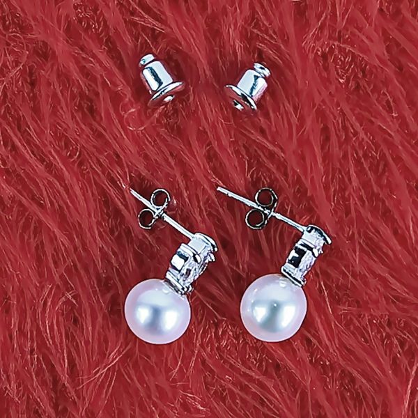Freshwater Pearl Stud Earrings - Image 4
