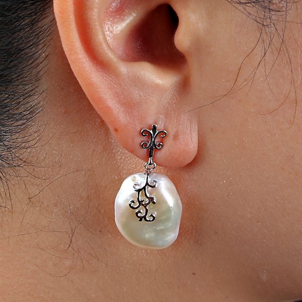 Freshwater Baroque Pearl Earrings - Image 5