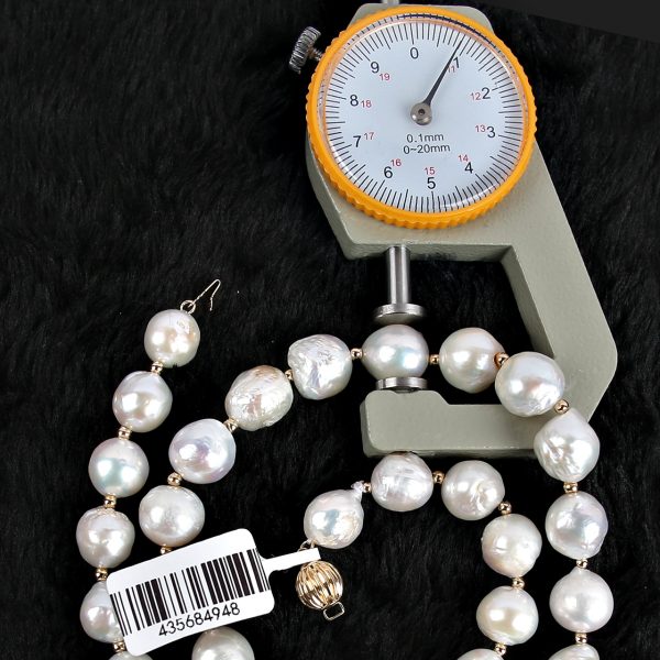 Freshwater Baroque Pearl Necklace - Image 7