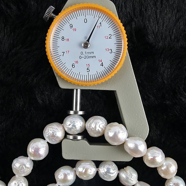 Freshwater Baroque Pearl Necklace - Image 5