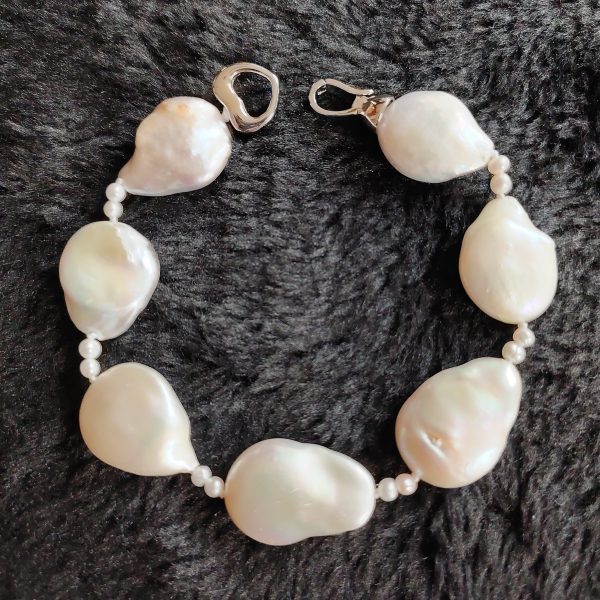 Freshwater Baroque Pearl Bracelet - Image 2